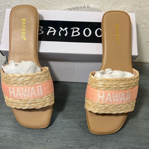 New in box ladies Bamboo brand destination Hawaii raffia slide sandals. - Picture 5 of 7